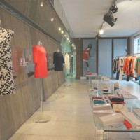 クレージュ 2013-14年秋冬コレクション展示会場