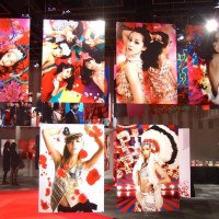 蜷川実花の写真展「LUCKY STAR NINAGAWA MEN&WOMEN」