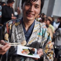 パリ「音楽の祭日」にテイ・トウワ参加、ベストパーティーに選ばれた和食レストラン「ギロギロ」って何？