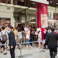 開店は15分早まり、9時45分に