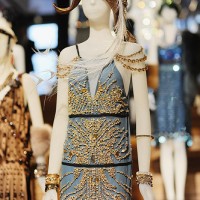 プラダニューヨーク・エピセンターで開催された「Catherine Martin and Miuccia Prada Dress Gatsby」展の様子