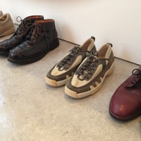 川上氏が注目しているという「ロックポート（Rockport）」のシューズ