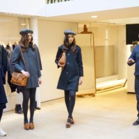 A.P.C 2013-14年秋冬コレクション。プレゼンテーションではデザイナーのジャン・トゥイトゥ自ら新作について説明