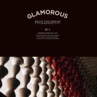 『GLAMOROUS PHILOSOPHY NO.1』パルコ出版／3,600円（税込み3,780円）／バイリンガル仕様（日・英）