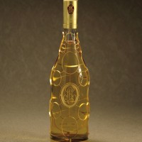 「ルイ・ロデレール」クリスタル・ブリュット2002（157万5,000円、1点限り）