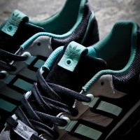 アディダスオリジナルス、SNEAKERFREAKER誌とコラボ。トルション復刻版発売