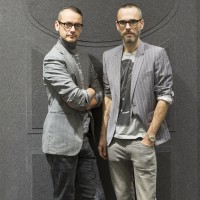 ヴィクター＆ロルフデザイナーのヴィクター・ホスティンとロルフ・スノラン