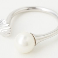 SHELL RING（シルバー）、1万6,000円（税別）