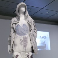 「Future Beauty 日本ファッション：不連続の連続」展