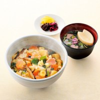 「不室屋カフェ」麩とゆばのあんかけどんぶり