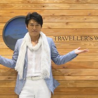 BS-TBSと伊勢丹メンズ館がコラボし、大人の旅ファッションを提案。同番組のナビゲーターを務める高橋克典氏