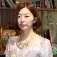 ジュエリーデザイナーの胡麻嶋理恵（rie gomajima）