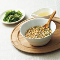 玄米グラノーラの冷たい出汁をかけて食べる「だし茶漬け」を提案