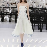 LOOK 58,EMBROIDERED PALE GREEN PLEATED SILK DRESS.