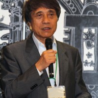 安藤忠雄氏