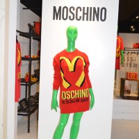 「モスキーノ(MOSCHINO)」期間限定ショップがラフォーレ原宿１階にオープン