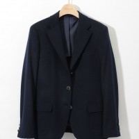 「カシミヤ100% ブレザー」（7万6,000円）