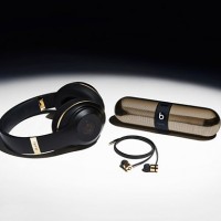 Alexander Wang x Beats by Dr. Dre</br>今年の頭に発売され、即完売したALEXANDER WANG X Beats by Dr. Dreが 今回のイベントの為に特別に日本限定で復刻。