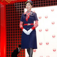 JAL＆JALエクスプレスが最初で最後の歴代制服ファッションショー。合弁を記念して