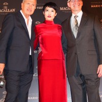 マリオ・テスティーノ、菊池凛子、ザ・マッカランのモルト担当ディレクターのケン・グリア