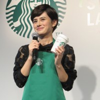 スターバックス ラテの大ファンであるホラン千秋さん