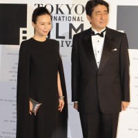 中谷美紀さんと安倍晋三首相