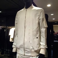 MA-1 16万9,000円／リック・オウエンス