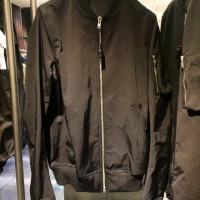 MA-1 16万9,000円／リック・オウエンス