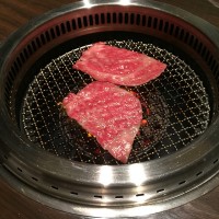 焼肉不毛の地・青山にスタイリッシュな焼肉店「焼肉 碧山」オープン