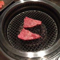 焼肉不毛の地・青山にスタイリッシュな焼肉店「焼肉 碧山」オープン