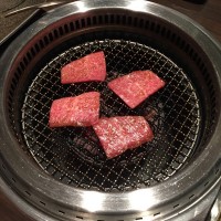 焼肉不毛の地・青山にスタイリッシュな焼肉店「焼肉 碧山」オープン