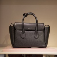 SOMMET FOLD Sサイズ（日本限定）／20万円／ブラック／H17,5cm×W29cm×D14cm