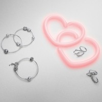 「パンドラ（PANDORA）」のValentine Collection 2015