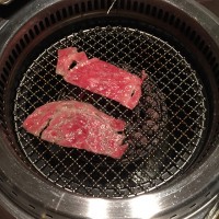 焼肉不毛の地・青山にスタイリッシュな焼肉店「焼肉 碧山」オープン