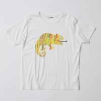 カメレオンプリントのTシャツ（1万4,000円）