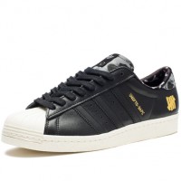 「adidas Consortium Superstar 80v UNDFTD x BAPE(R)」(1万8,000円)