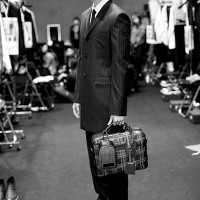 「DIOR HOMME」15-16AWコレクション・ランウェイショー＠中国・広州／BACKSTAGE BY SASKIA LAWAKS