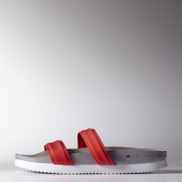 adidas by Stella McCartney スライド（7,000円）