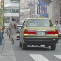 「OUTSIDE CHANEL」。オペラ歌手の小川里美