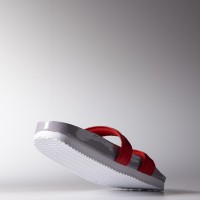 adidas by Stella McCartney スライド（7,000円）