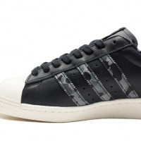 「adidas Consortium Superstar 80v UNDFTD x BAPE(R)」(1万8,000円)