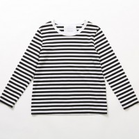 ボーダーTシャツ「Parisiennne」（9,800円）