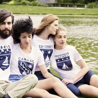 「プチバトー」がKonbiniとのコラボレーションによるTシャツコレクション「LES ESCALES PETIT BATEAU」を発売