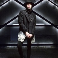 スティーヴ・アオキが手掛けるブランド「DIM MAK」アパレルコレクション／Model:haun oss／Photo:Keiichi Nitta