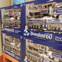 ディズニー鉄道の60周年限定版が登場（129.95ドル）／Photo by Akiko Hanazawa (c)FASHION HEADLINE