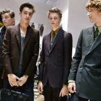 「バーバリー プローサム（Burberry Prorsum）」の16SSメンズコレクションショーがロンドンで開催