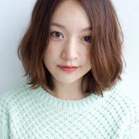 女優でモデルの高山都