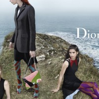 Diorの最新広告ビジュアルはムッシュ・ディオールの故郷、ノルマンディーの岬が舞台