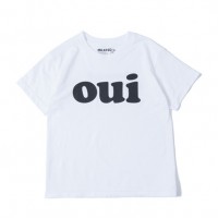 “oui”ロゴの復刻デザインTシャツ（4,500円）