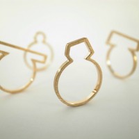 身に着けて動作をした時に美しく見えるジュエリーを製作する「コマド」／ジュエリー展示販売会「New Jewelry -plus-」